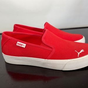 PUMA Bari Red canvas Slip-On Sneakers. Soft Foam footbed